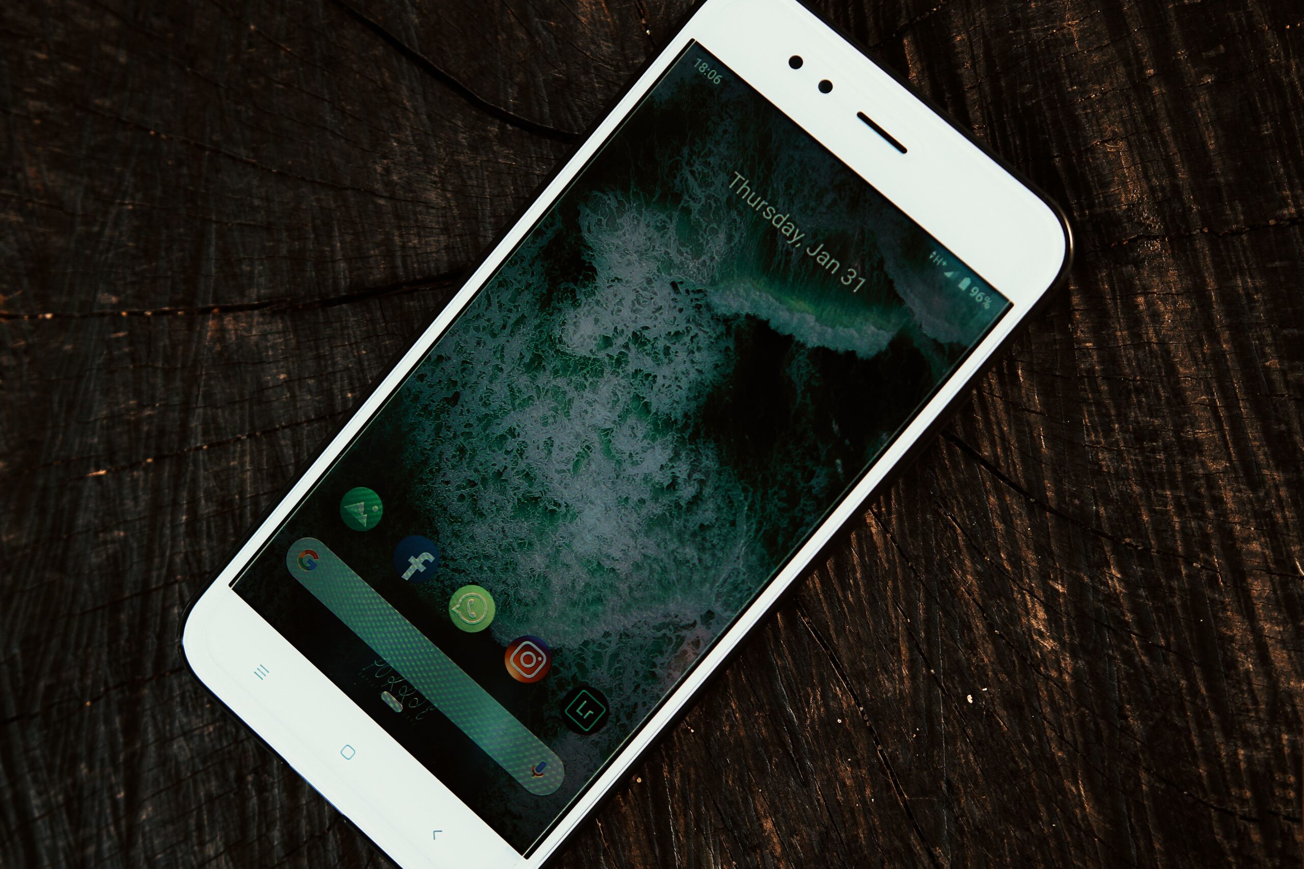 Zdjęcie do artykułu: Różne nakładki Androida – MIUI, One UI, OxygenOS
